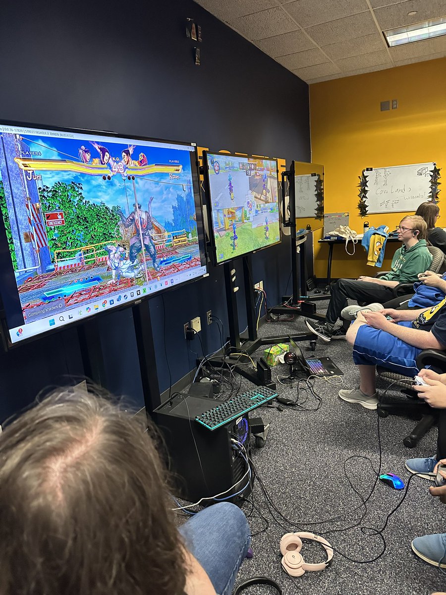 coachbk5291's tweet photo. We have 7.5 hours left of our 24-hour stream and are only $150 away from our goal. Please consider donating at the following link https://t.co/MLJDKlPdCw. #

Watch on twitch at https://t.co/jD5jWFFigH or YouTube at BVU Esports! Thank you to all the donors so far! @AlexsLemonade https://t.co/kvew4Lq8zc