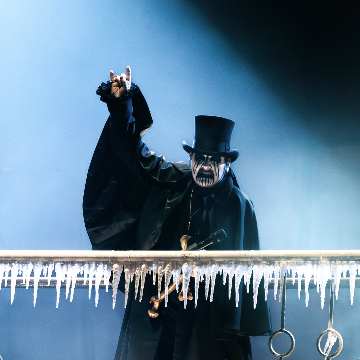 kingdiamond's tweet image. Every performance, a journey into the unknown. Will you join us again soon? 👁️