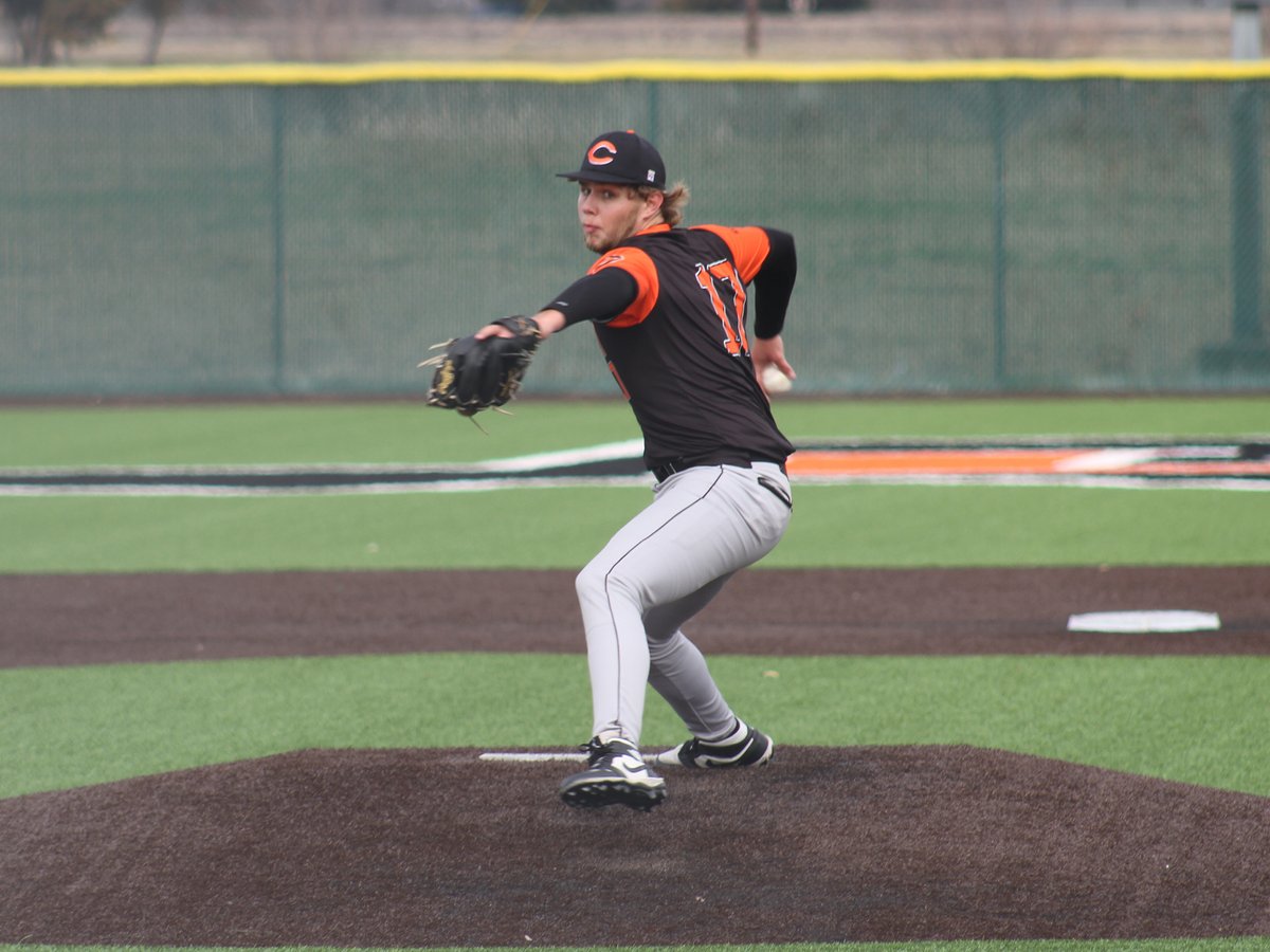 𝑺𝒖𝒏𝒔 𝑻𝒂𝒌𝒆 𝑮𝒂𝒎𝒆 1 𝒇𝒓𝒐𝒎 𝑵𝒐. 6 𝑻𝒉𝒖𝒏𝒅𝒆𝒓𝒅𝒖𝒄𝒌𝒔 

🗞️ cvcsuns.com/sports/bsb/202…

#StrongUnitedNeverSatisfied | #DACBaseball
