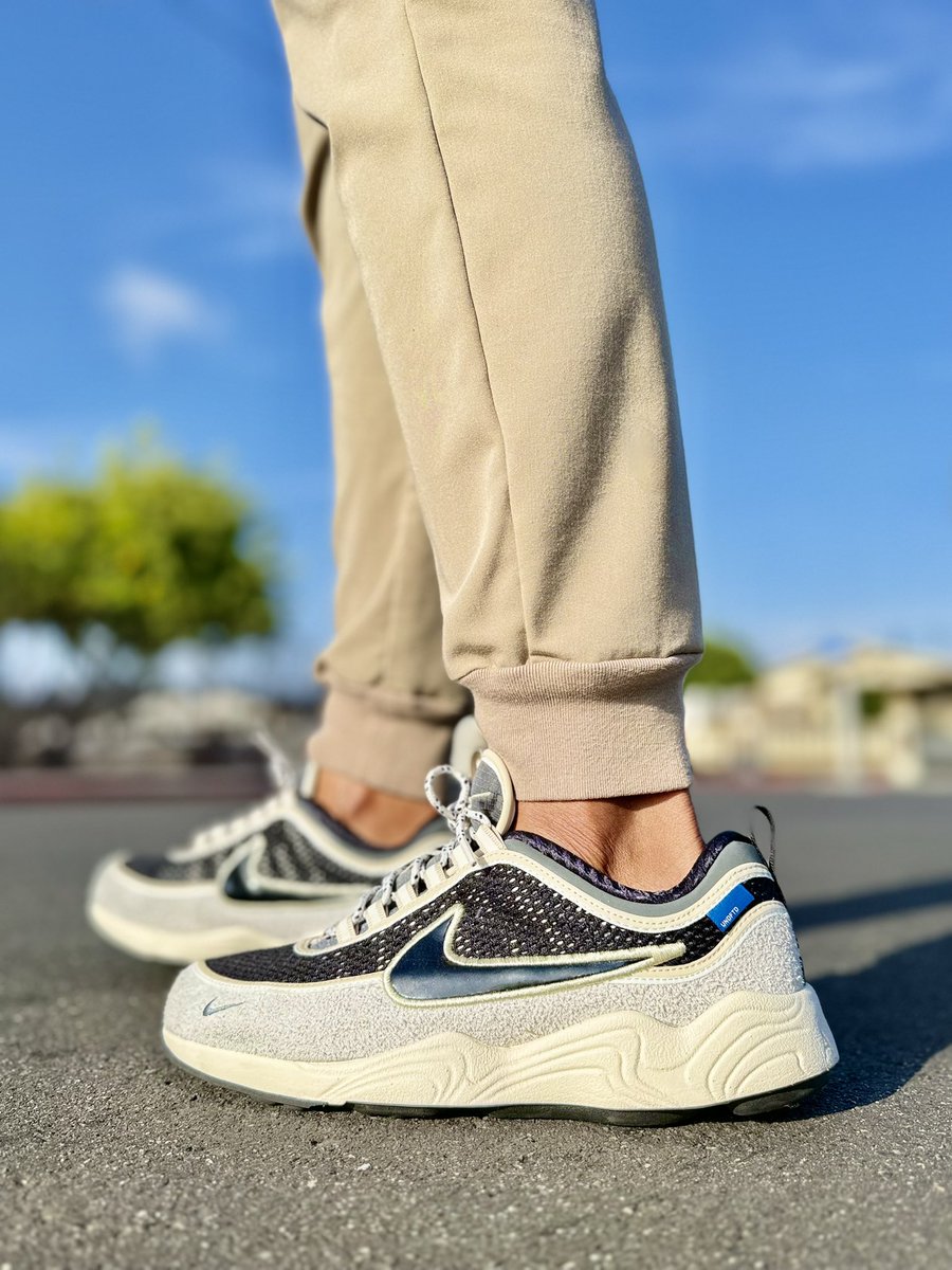 Mrs. Ree 🤦🏽♀️❤️👽 (@rjolli007) on Twitter photo I’m loving these longer days. More sun and a later opportunity to get my #KOTD pic in. Twinning & unds’ing with everyone’s favorite <a href="/wilcocarla/">Carla (aka Caaaahla!) 😂</a> She definitely wore it better. One more day until the weekend 🙌🏽🙌🏽
Nike Air Zoom Spiridon x Undefeated ‘Phantom’
#snkrsandscrubs I’m loving these longer days. More sun and a later opportunity to get my #KOTD pic in. Twinning & unds’ing with everyone’s favorite <a href="/wilcocarla/">Carla (aka Caaaahla!) 😂</a> She definitely wore it better. One more day until the weekend 🙌🏽🙌🏽
Nike Air Zoom Spiridon x Undefeated ‘Phantom’
#snkrsandscrubs