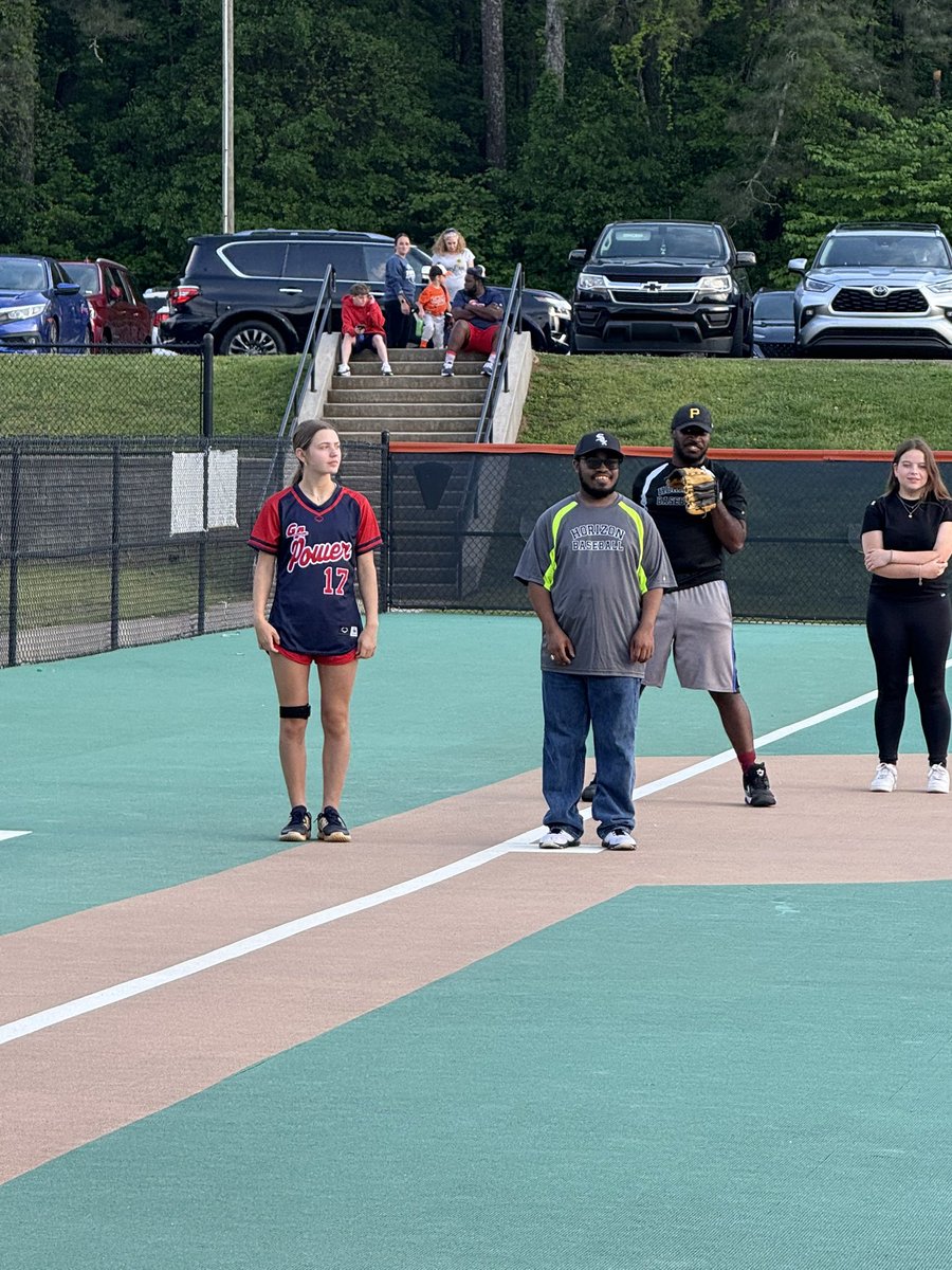 avatheobald2027's tweet image. I had SO much fun helping coach and cheer on for the Horizon League tonight! #volunteer #beselfless #coach @GAPowerFP