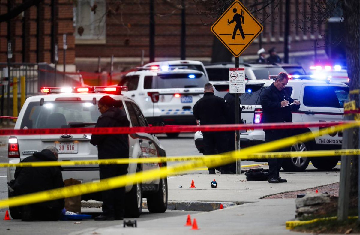 AntiWuCoalition's tweet image. NEW: Boston crime spree happening tonight
JP:
Shooting at a housing project. 5 shell casings on the ground. Crime scene tape going up.
Andrew T stop:
Man spotted with a knife. Police en route
Mattapan:
Police chasing an armed man on foot.
Source:
@StacoS