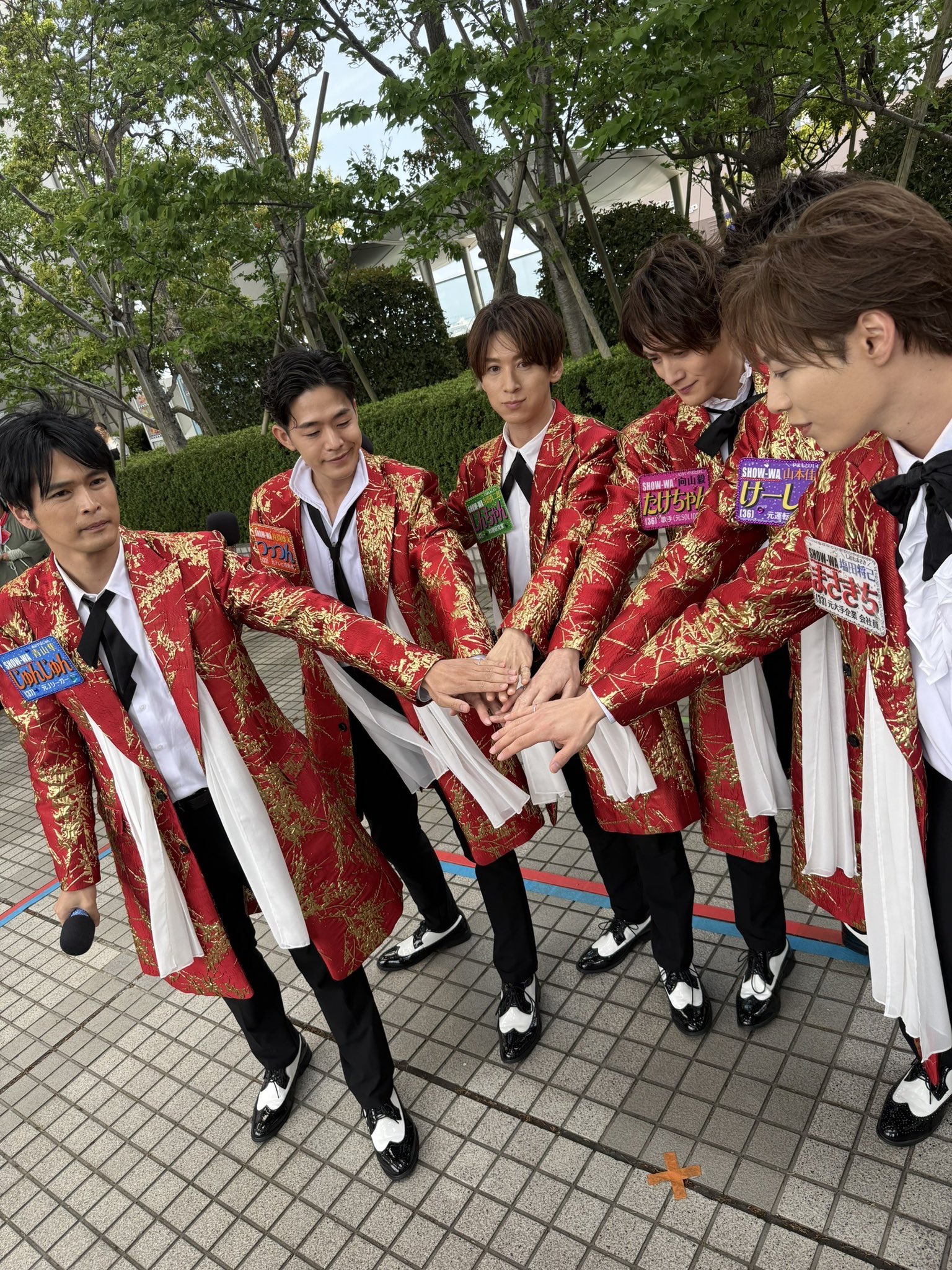 SHOW-WA 1st TOUR 青山隼　サインボール 青山隼/SHOW-WA (@jun_aoyama_show_wa) • Instagram photos and