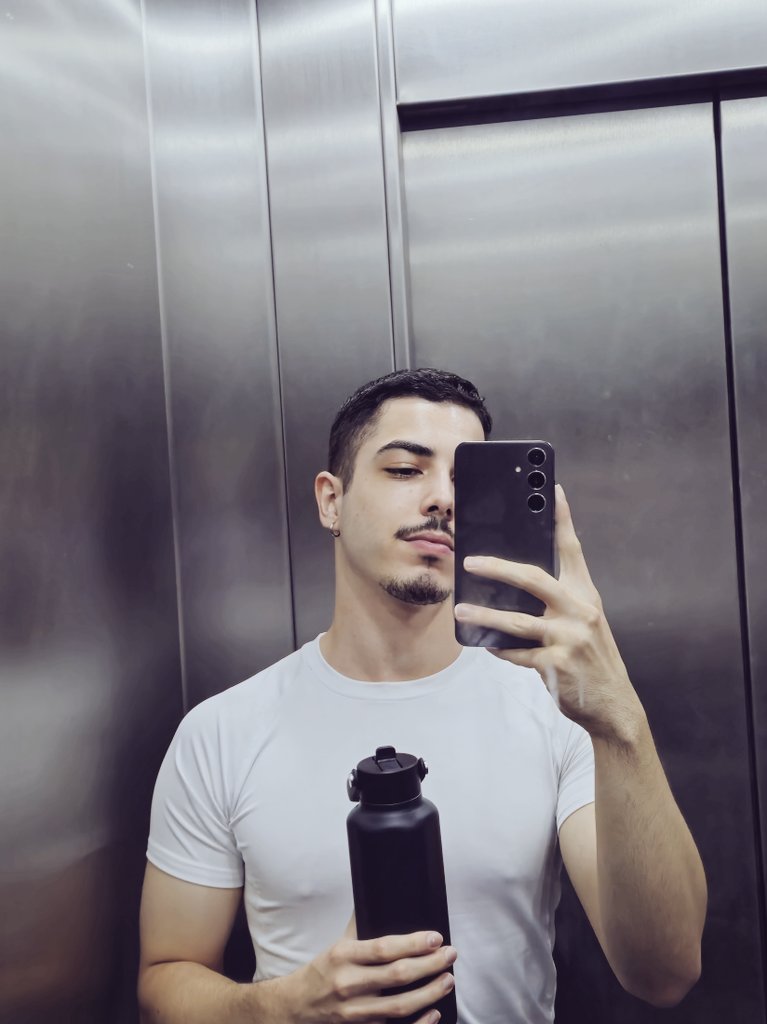 edu está carente (@dufireincarnate) on Twitter photo 