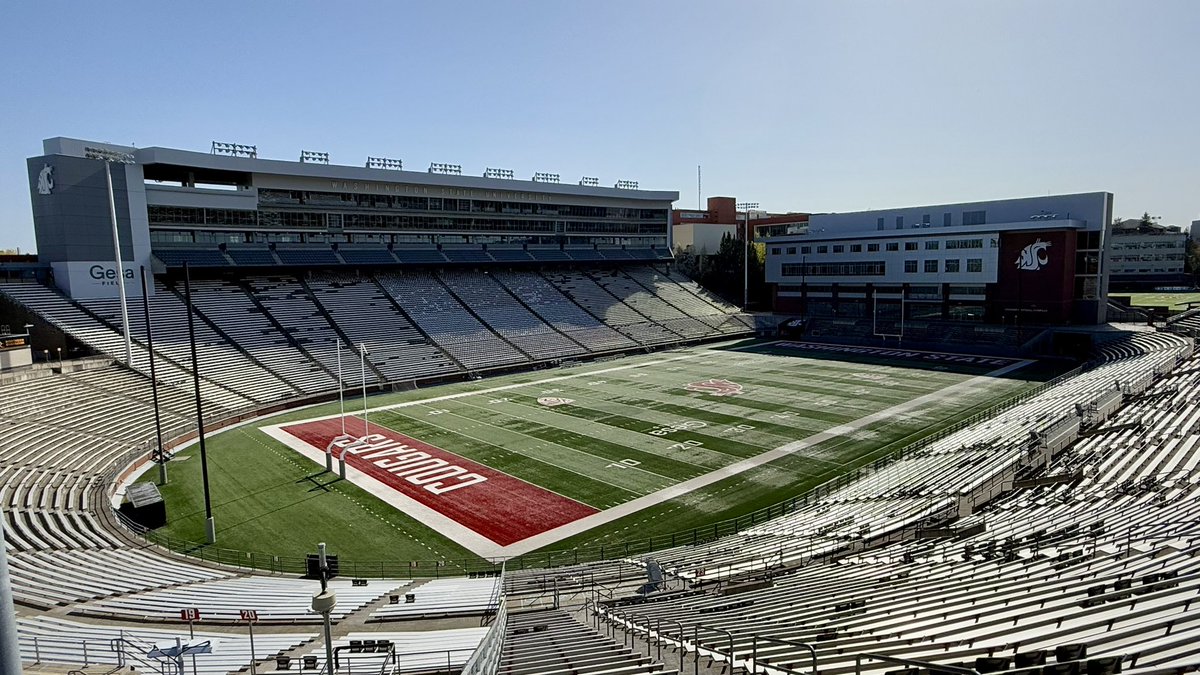 cfbcampustour's tweet photo. 🏟️ Martin Stadium Visit 🏟️

📍 Pullman, WA
🏠 Washington State
🕰️ Opened in 1972
🪑 32,952 seats

#GoCougs https://t.co/pBCfJ9cfFx