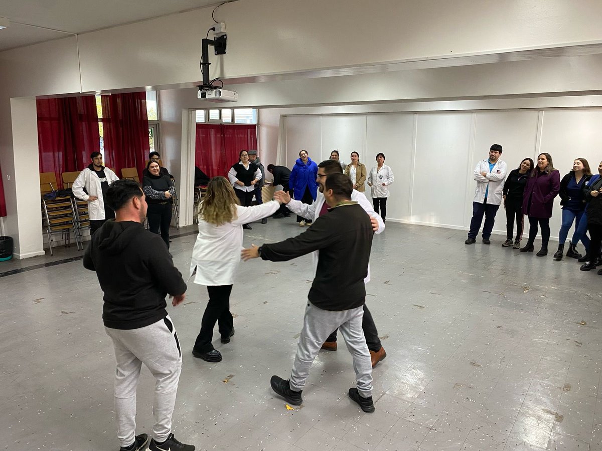 sendaconstt's tweet photo. 🧠 SENDA Previene Constitución, a través de su Programa PrePara2 realiza Jornada de Bienestar a funcionarios del Instituto Politécnico Bicentenario de Excelencia Egidio Rozzi Sachetti.

#SENDAesPrevención #MunicipalidadDeConstitución https://t.co/zPV7X3qmUi