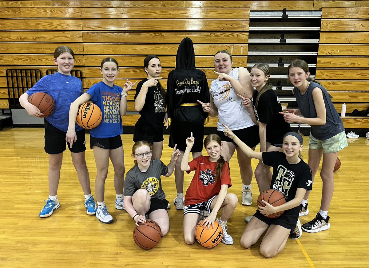 Great workout tonight! Special shout out to our first winner of the robe this spring. Maggie Ranker has attended every workout, worked hard, and is as good of a teammate as you could ask for. Proud of you, Maggie!!