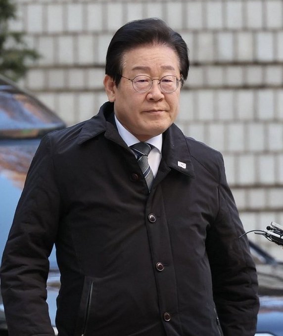 ♧♧국가지도자의 바른자세, 당신의 선택은....??
#밸런스게임 1.바른자세편(1)
#제21대_대통령선거 #이낙연 #대한민국의_미래