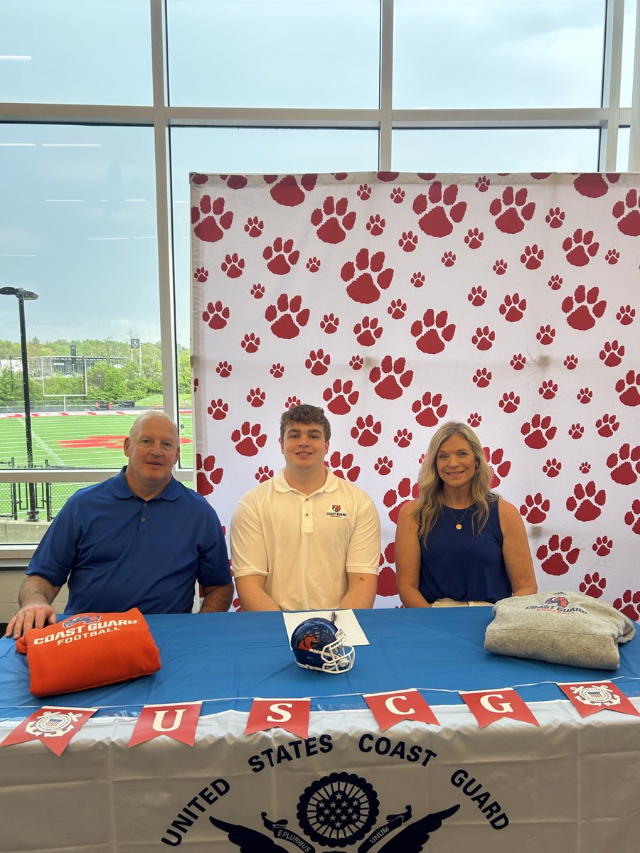 2025 Senior Athlete Signing Day 

Cole Howard 
Football
United States Coast Guard Academy