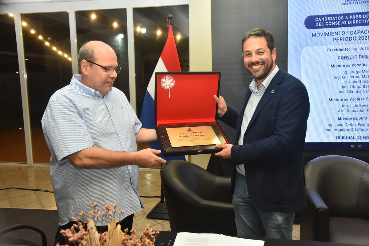 #AsambleaGeneral #CAPACO | 🤝 Con la elección de la nueva Comisión Directiva, inicia una nueva etapa para nuestra institución.

🟦 Asume la presidencia el Ing. José Luis Heisecke, un empresario de larga trayectoria gremial y reconocida experiencia en el sector, a quien