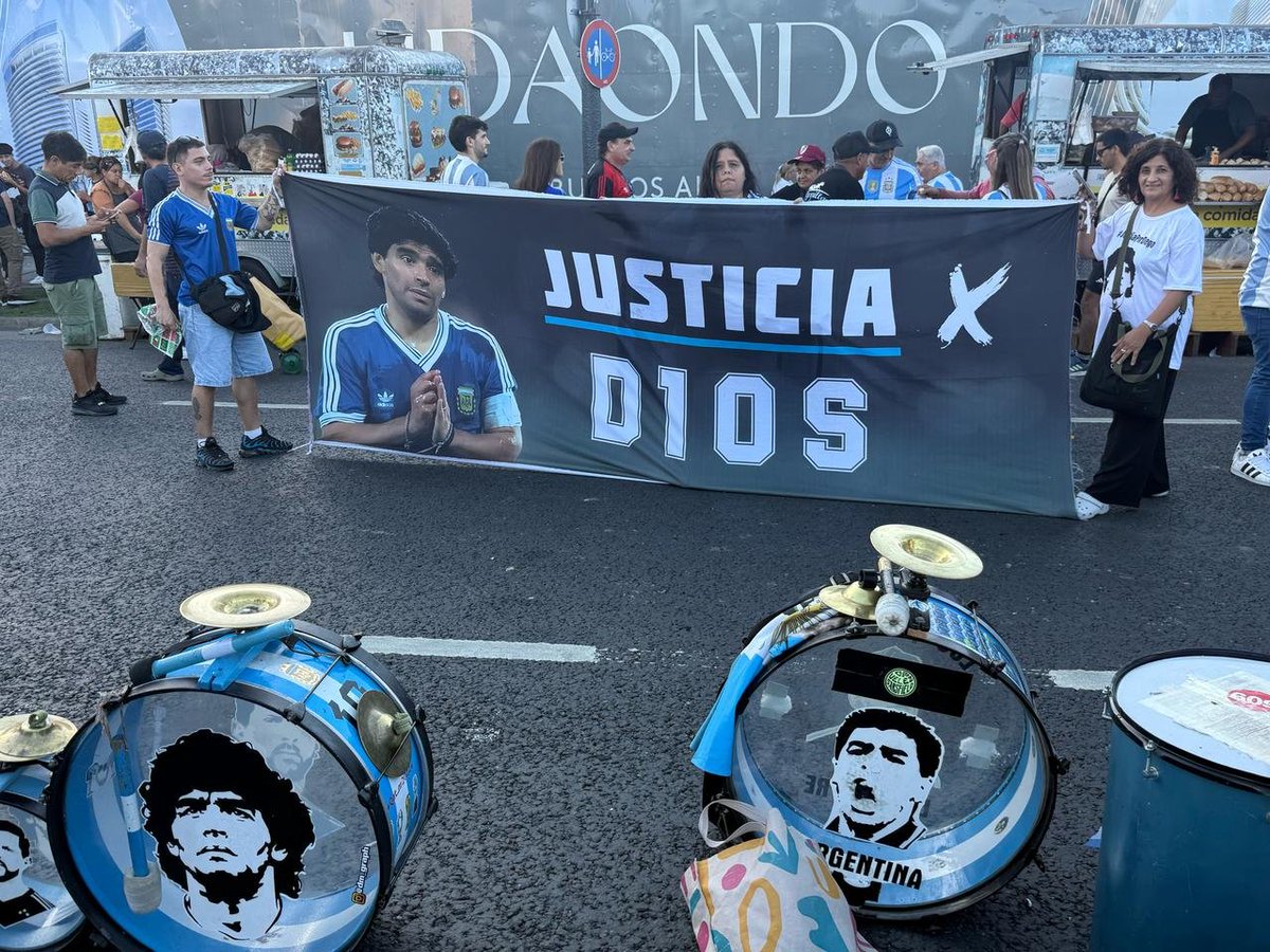 MariaRaquel_78's tweet photo. @DavooXeneizeJRR #justiciapord10s RT https://t.co/4dHDiLXiNh