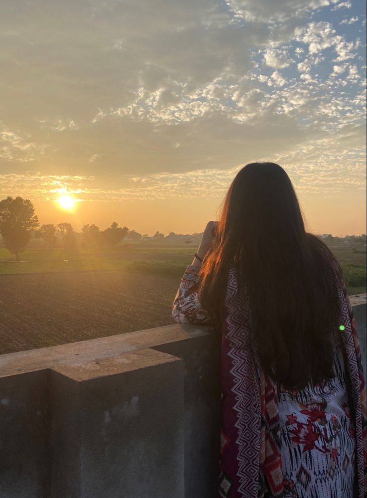 Good Morning X-Mates🌞
Rise And Shine✨
Tea Or Cofee..?🦚