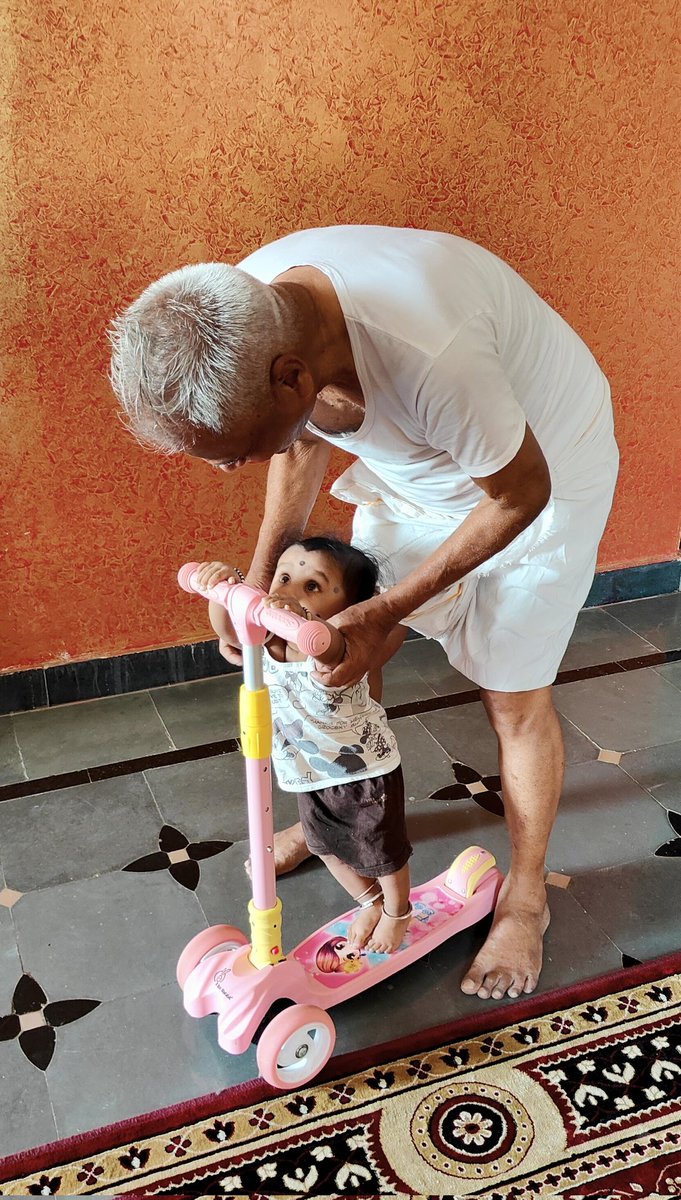 sanziv007's tweet photo. When I was young dad trained me to drive now to the grandson 🥰 https://t.co/2fGfQFBr3c