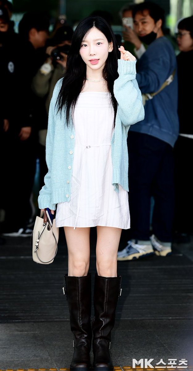 250425 태연 마카오 출국