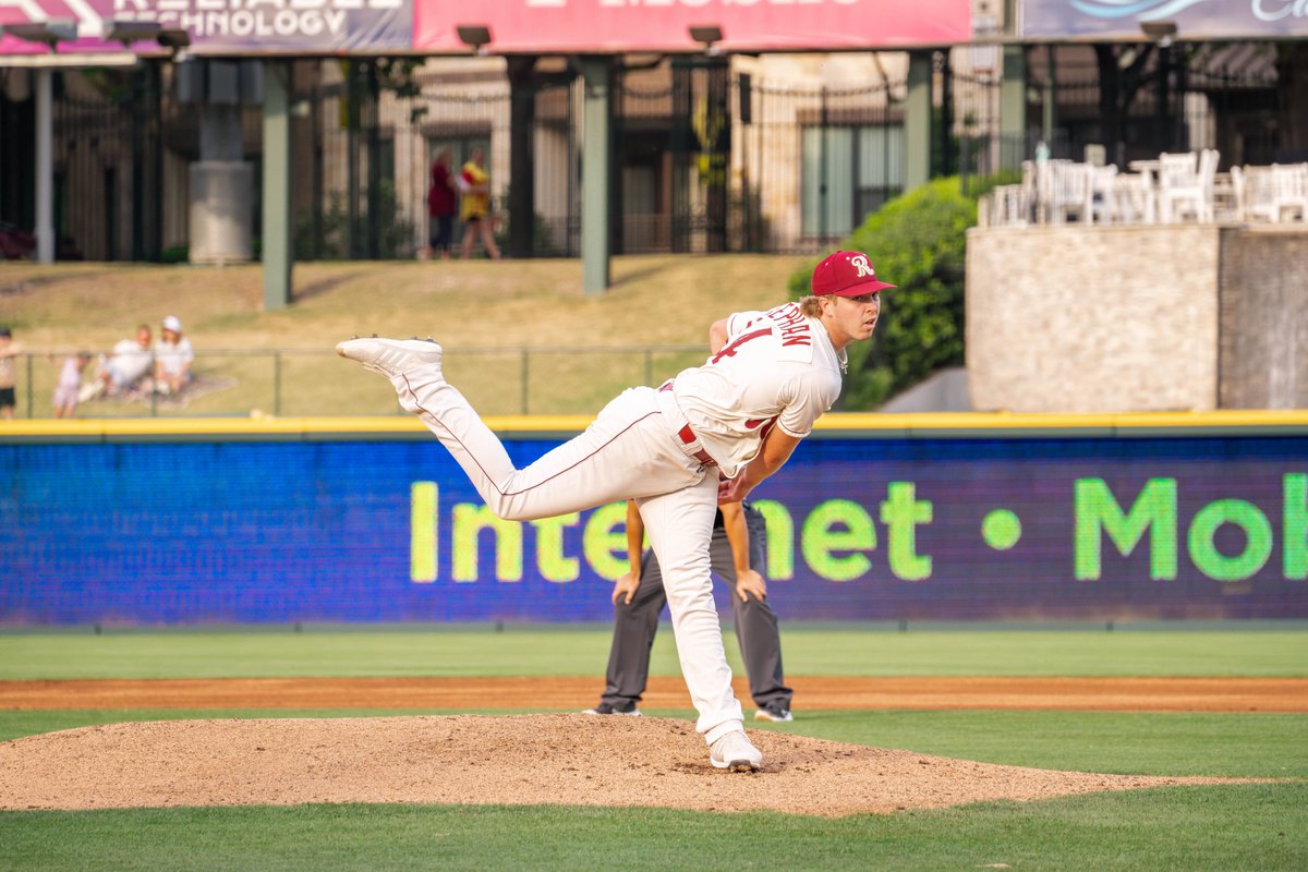 Josh Stephan was fantastic tonight! He leaves after 6 innings.

FINAL LINE: 6.0 IP, 3 H, 0 R, 0 ER, 1 BB, 8 K 🔥

B7 | FRI 4, CC 0