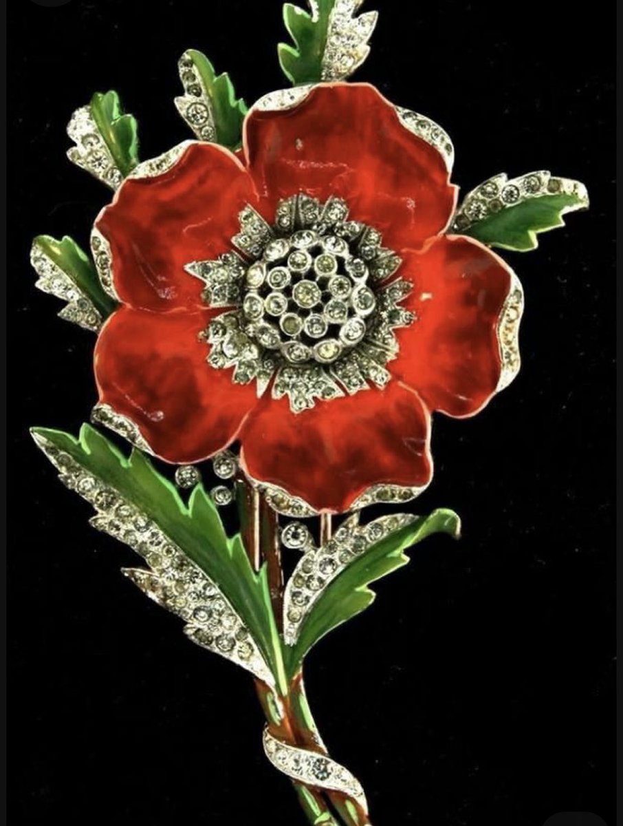 Pretty Little VintagCo tweet media