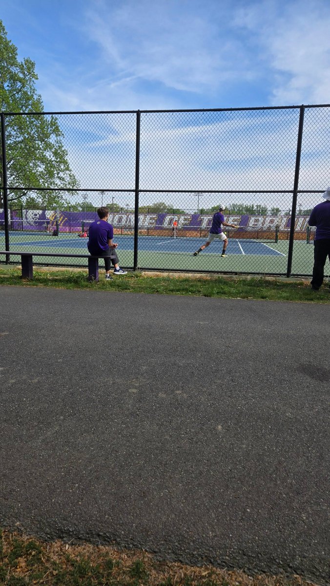 Beautiful day for some Bruin tennis.