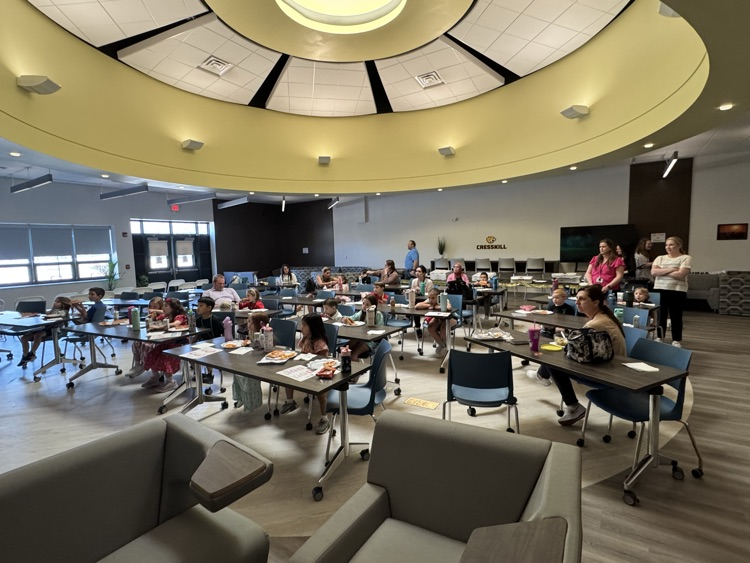 CresskillMSHS's tweet photo. Thank you to Mrs. Baricevic for organizing today's Bring Your Child to Work day! Many teachers helped to coordinate various activities to engage our guests throughout the school day 🐾😀 https://t.co/Ccwx9iMWKx
