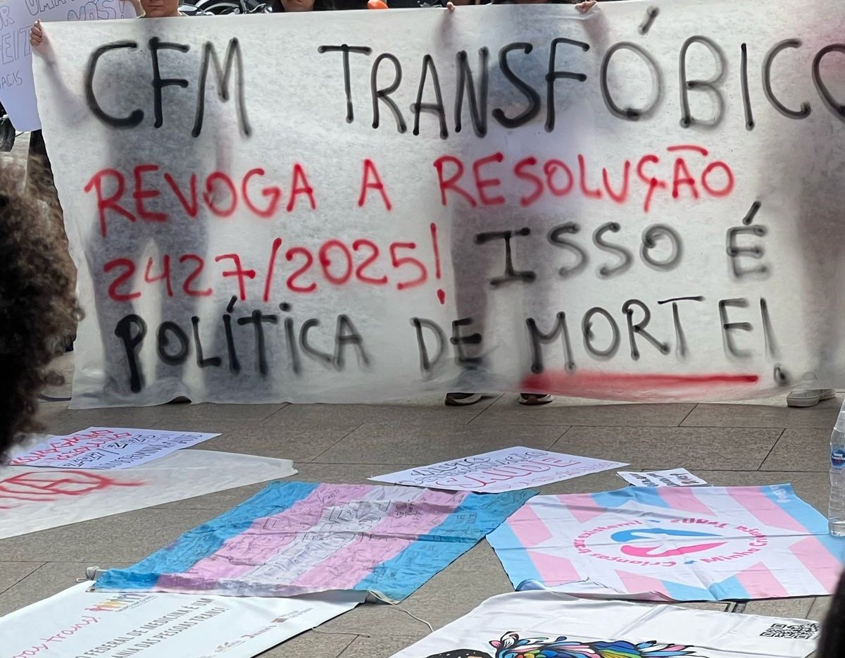 thurpastille's tweet photo. manifestação trans 🏳️‍⚧️💘🫂 https://t.co/PUITPn37A8
