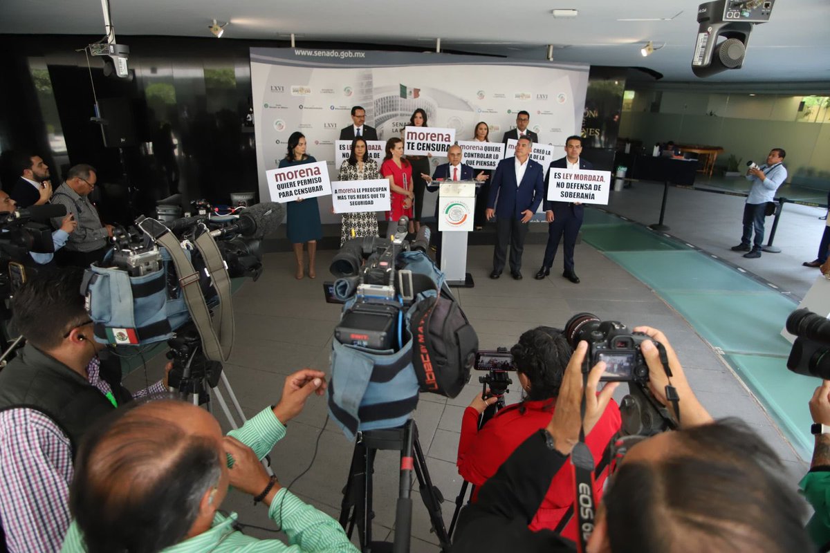 ❌| Rechazamos por completo la #LeyCensura que quiere imponernos <a href="/PartidoMorenaMx/">Morena</a> no cabe duda que son una vergüenza para nuestro país. 

Respaldo total al Senador <a href="/NestorCamarillo/">Néstor Camarillo</a> que está dando la batalla por Puebla. 

#MorenaTeCancela