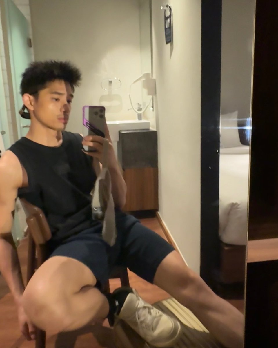 小狗发呆