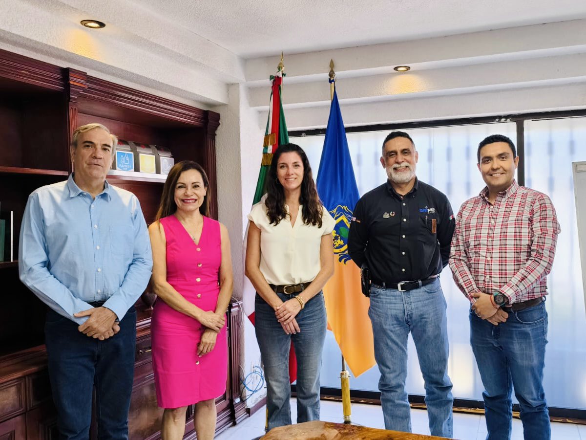 CDAAJalisco's tweet photo. #AgendaCAJ | Nos reunimos con @SemadetJal y @SaderJal para compartir las acciones del #CDAAJ en favor del futuro agroalimentario. Desde el CAT Tapalpa hasta el Plan Estratรฉgico de la Cuenca de Zapotlรกn, impulsamos una producciรณn innovadora y sustentable. https://t.co/3lGUrtu9cQ