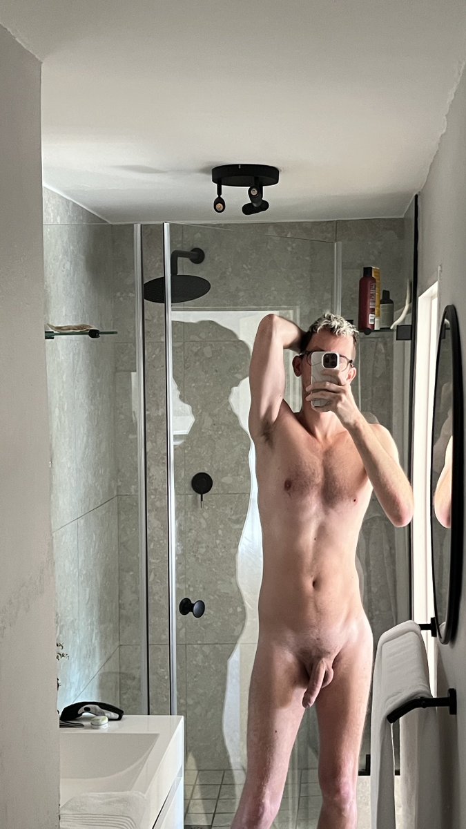 Been getting some complaints about the lack of new photos here 😌