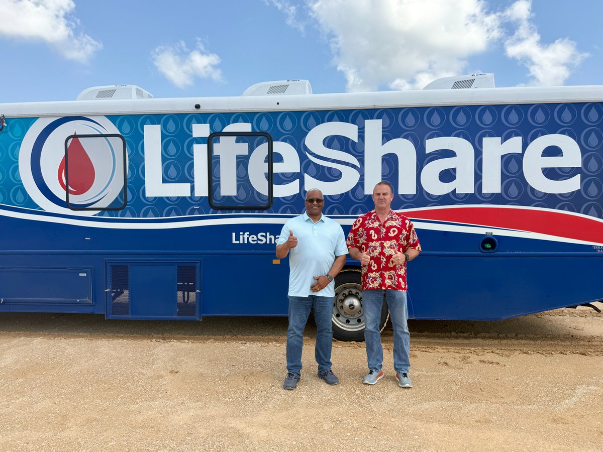 gtpctx's tweet photo. Thanks to all our employees who rolled up their sleeves today gave back in a big way by donating blood. We're proud to support lifesaving efforts like this and even prouder of the people who step up to make a difference in our community. Great job, guys! 👏 https://t.co/KJuhDN5KRk