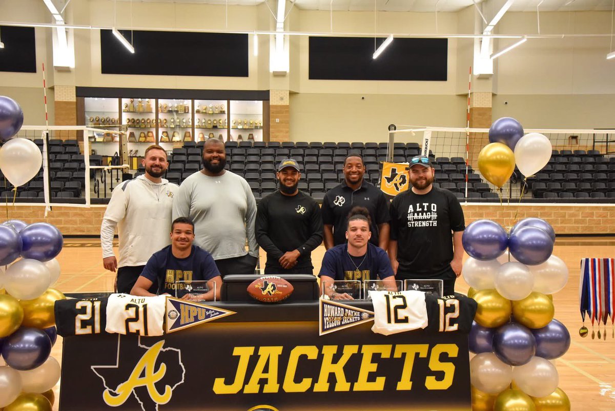 Signed✍️. <a href="/HPUFootball/">Howard Payne University Football</a> <a href="/CoachGipson11/">Coach Gipson</a>
<a href="/CoachSnyde/">Will</a> <a href="/CoachGriz_/">Brock Grigsby</a> <a href="/shaffer_braden/">Braden Shaffer</a> <a href="/AltoAthletics/">Alto Yellowjackets</a> <a href="/coach_cgibson/">Caleb Gibson</a> <a href="/z_battle06/">Zackary Battle</a>