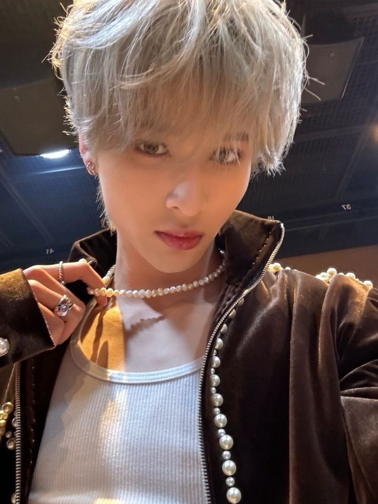 sjdkward's tweet image. Chain ☑️
#앰퍼샌드원 #AMPERSANDONE #ANDRSD #ANDEARSELCADAY #ANDEAR #앤디어
#MACKIAH #마카야 @_AMPERSANDONE_