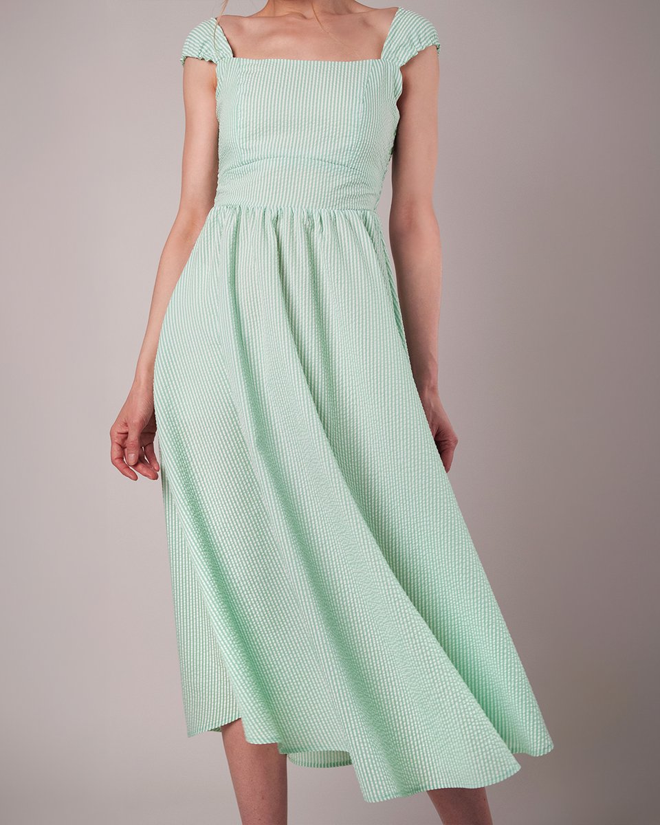 Mood_Fabrics's tweet image. The Asheville Dress Free Sewing Pattern is breezy, flattering, and effortlessly stylish. Sew it in seersucker, poplin, rayon, or linen—download now at Mood Fabrics. #MoodFabrics #MoodAshevillePattern #FreeSewingPattern #SpringWardrobe