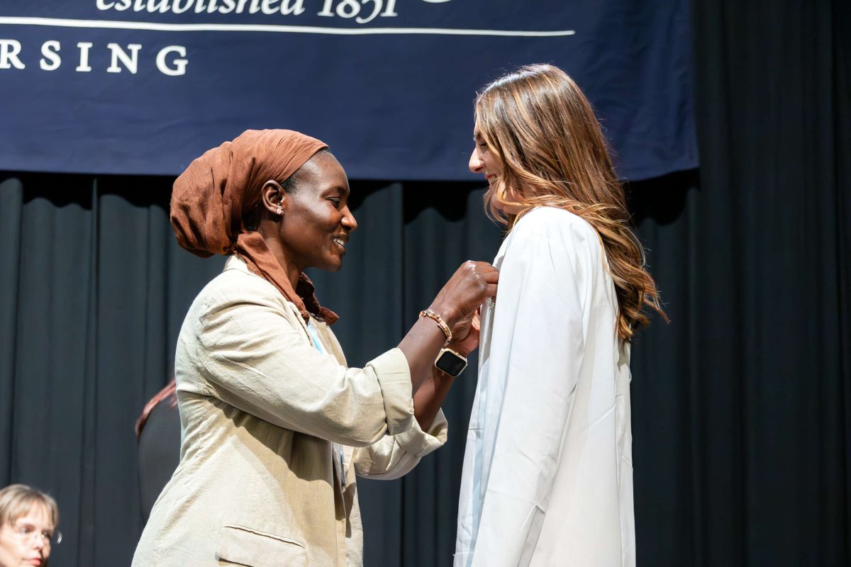 ColumbiaColg's tweet photo. This week is full of traditions here at CC! We invite you to join in on the celebration by sharing your photos with the hashtags #WeAreCC and #CCMoGrad.
πΏ Ivy Chain: Friday, April 25
π©ΊMain Campus Nursesβ Pinning: Friday, April 25
π Commencement: Saturday, April 26
#WeAreCC https://t.co/wN0UJrIznX