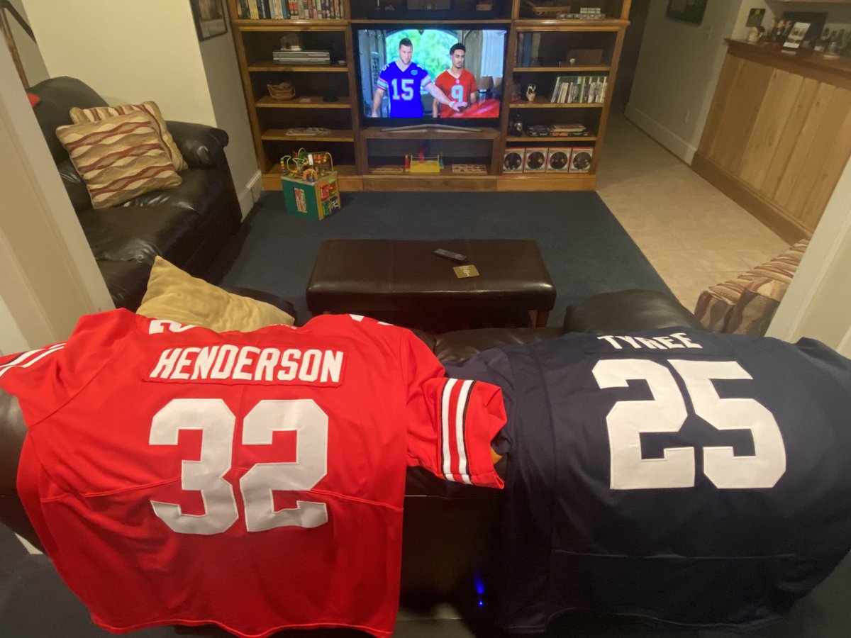 Byron Jones (@byronsjones) on Twitter photo I’ve been very blessed to cover high school football in the 804, and have met countless great young men and their families. <a href="/chris_tyree4/">Chris Tyree</a> and <a href="/TreVeyonH4/">TreVeyon Henderson</a> are two of my many favorites. This weekend, both will hear their names names called in the #2025nfldraft. Proud of you both! I’ve been very blessed to cover high school football in the 804, and have met countless great young men and their families. <a href="/chris_tyree4/">Chris Tyree</a> and <a href="/TreVeyonH4/">TreVeyon Henderson</a> are two of my many favorites. This weekend, both will hear their names names called in the #2025nfldraft. Proud of you both!