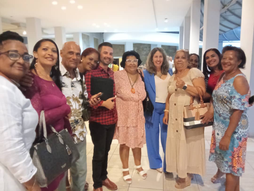 #CubaMinet. #EducacionEspecial     Culmina hoy el Colectivo de Autores de la especialidad Sordoceguera con muy buenos intercambios de saberes y con nuevas pautas para una #EducaciónDeCalidad  
 en la Educación Especial  ❤️ <a href="/LenVegaDiaz1/">Líen Vega Diaz</a> <a href="/EduArtemisa/">DPEArtemisa</a> <a href="/CubaMined/">MINED</a>