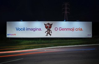 thassius's tweet image. Enquanto isso, em Varginha... A Apple fez uma homenagem ao famoso ET!

Gostaram? 👽💚

Genmoji é a ferramenta do iPhone que gera novos emojis com apoio de IA.