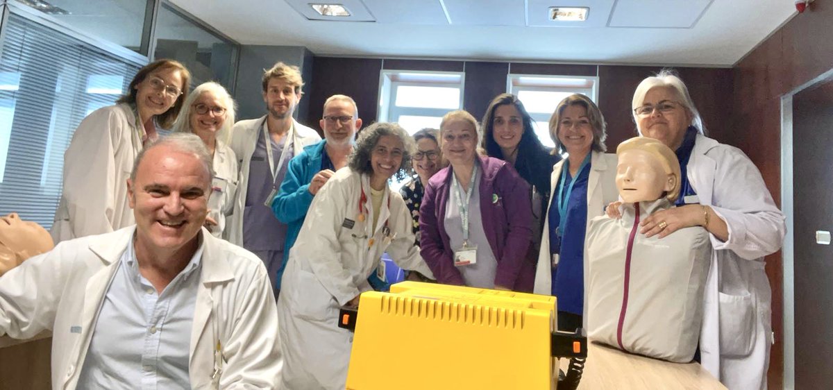 🏥Inauguració de l'aula de formació i simulació en RCP de @gvadrpeset.

⚡️🫀Nou espai per a aprendre i entrenar de manera transversal. Un ferm compromís amb la difusió de la RCP, la millora del treball en equip i la qualitat assistencial.