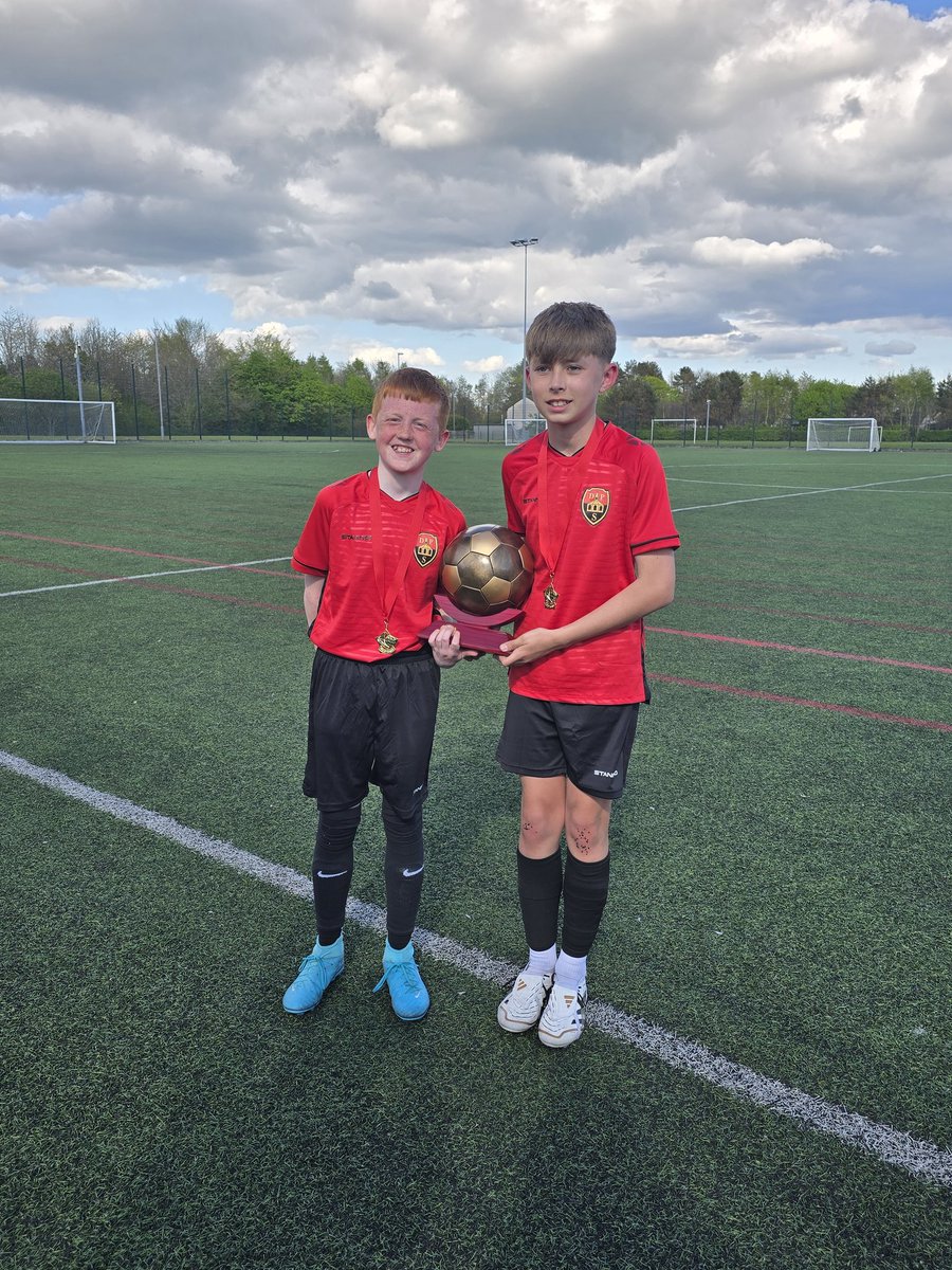 TEAMPEGW's tweet photo. We would just like to thank our cluster primaries for supporting our leaders in their placements &amp; events. We greatly appreciate this. We hope you all enjoyed yourself today, we certainly did @SpringsidePS @DreghornPrimary @glebeps @Lawthorn_PS  @Greenwood_Acad  #ballers #sunsout https://t.co/WqbBZRQHhB