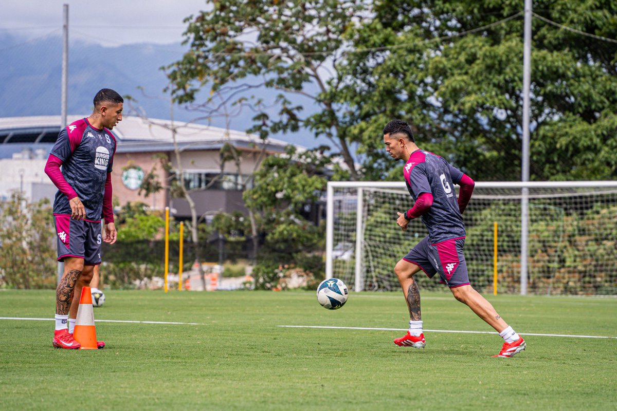 👿🚨 SAPRISSA recuperó a  BRENES Y LORÍA  

📻 Lo hablamos esta tarde en #EscenarioDeportivo (12:30 pm/ 93.5 FM) 

 ➡️ Link: n9.cl/nsf8c