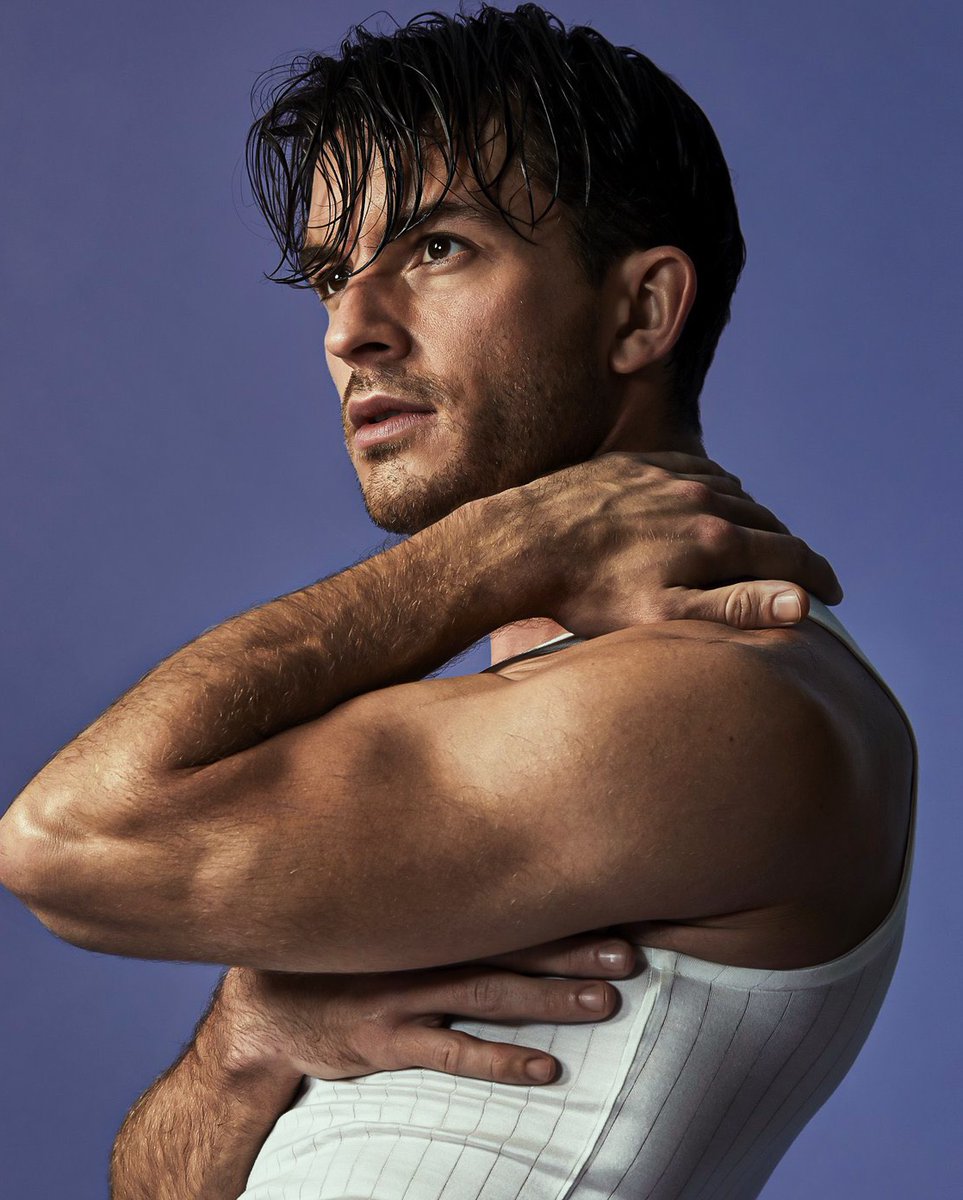 _filmcrave's tweet photo. Happy 37th birthday to the talented Jonathan Bailey! https://t.co/ys4x74yJe2