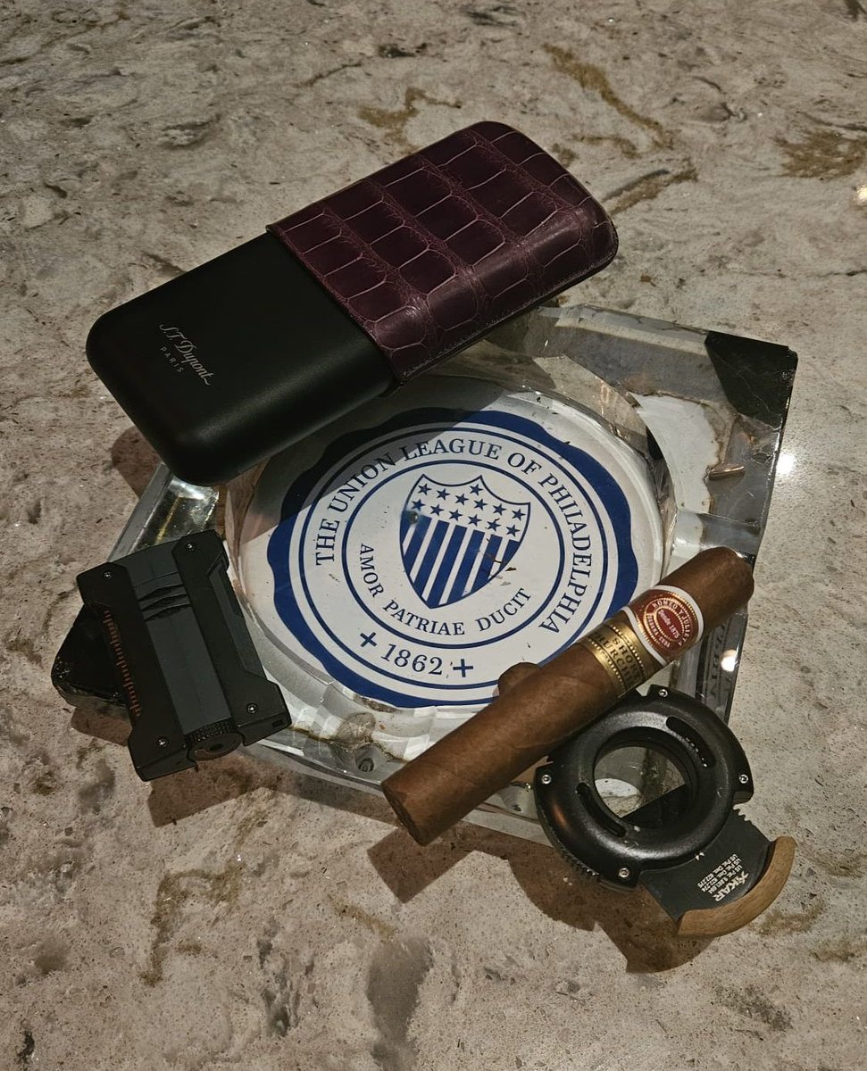 Bespoke Unit (@bespokeunit) on Twitter photo A special smoke for today's visit to <a href="/theunionleague/">The Union League</a> - a Romeo y Julieta Short Churchill, a 124x50 flavor bomb
#cubancigar #cubancigars #romeoyjulieta #shortchurchill #habanos #theunionleague #philly A special smoke for today's visit to <a href="/theunionleague/">The Union League</a> - a Romeo y Julieta Short Churchill, a 124x50 flavor bomb
#cubancigar #cubancigars #romeoyjulieta #shortchurchill #habanos #theunionleague #philly