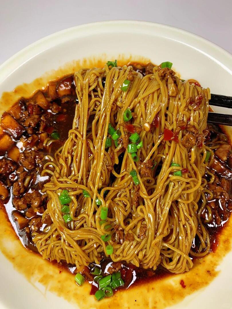 homevsfastfood's tweet photo. [homemade]Stir-fried noodles with minced meat
👉 https://t.co/J4kfnLdrNE
#homemade #stirfriednoodles #mincedmeat #foodie #cookingathome #homecooking #food #recipes #foodpic #foodie #foodlover #cooking #hungry #goodfood #homecookingvsfastfood https://t.co/b50pg7mMy8