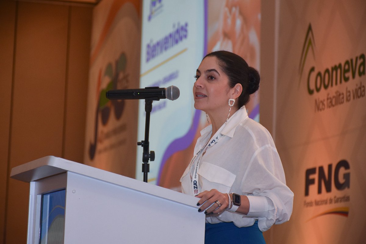 Fogacoop's tweet photo. 🌟 La Directora de Fogacoop, @megrueso, estuvo presente en la instalación de la 40ª Jornada de Opinión Cooperativa de ASCOOP 2025 en Santa Marta. Un evento que reafirma el compromiso: Comunidad + Desarrollo + Sostenibilidad = Un mundo mejor. 🌍✨
A través del cooperativismo, ¡construimos mejores comunidades! Del 23 al 26 de abril, serán días llenos de aprendizajes y reflexiones sobre el poder transformador del cooperativismo. ¡No te lo pierdas! 🤝🌱
#JOC2025 #Cooperativismo #DesarrolloSostenible #ConstruyendoFuturo