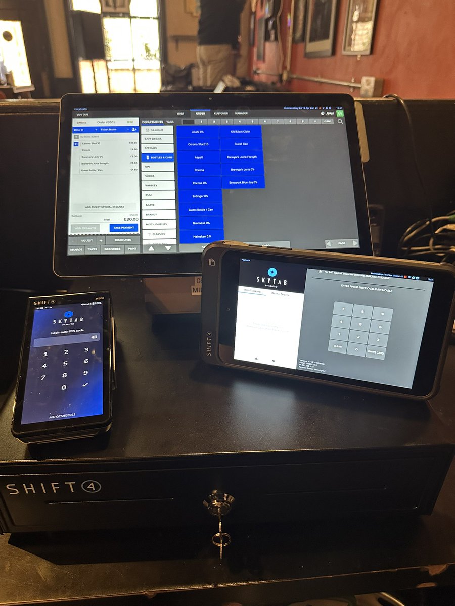 JPhelpsShift4's tweet photo. 🇬🇧🏰🍻🍺Once again our incredible team @Shift4 has welcomed yet another fabulous establishment to our ever growing family!!! Polymath Pub in York, England is growing their business with @SkyTabPOS🚀 sleek and powerful✨⭐️ https://t.co/NfnrN6YzLb