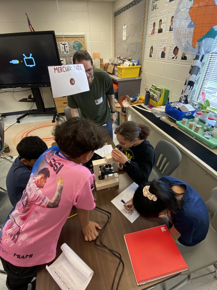 Dr. Gregory Mihalik (@dr_mihalik) on Twitter photo 5th grade exploring food chains including producers, consumers & decomposers with our <a href="/HHMIJanelia/">HHMI | Janelia</a> Scientist volunteers. It is an exciting world with hydra & shrimp under the microscope 🔬 <a href="/SugarlandES/">Sugarland Elementary</a> 5th grade exploring food chains including producers, consumers & decomposers with our <a href="/HHMIJanelia/">HHMI | Janelia</a> Scientist volunteers. It is an exciting world with hydra & shrimp under the microscope 🔬 <a href="/SugarlandES/">Sugarland Elementary</a>