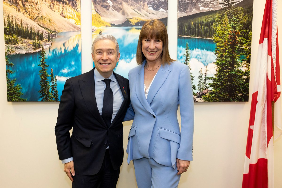 Rachel Reeves (@rachelreevesmp) on Twitter photo Great to meet <a href="/FP_Champagne/">François-Philippe Champagne (FPC) 🇨🇦</a> while in Washington D.C. today.
The United Kingdom and Canada are close friends and partners and are working together on a number of global issues in a changing world.
From economic growth to backing Ukraine, our two nations stand together. Great to meet <a href="/FP_Champagne/">François-Philippe Champagne (FPC) 🇨🇦</a> while in Washington D.C. today.
The United Kingdom and Canada are close friends and partners and are working together on a number of global issues in a changing world.
From economic growth to backing Ukraine, our two nations stand together.