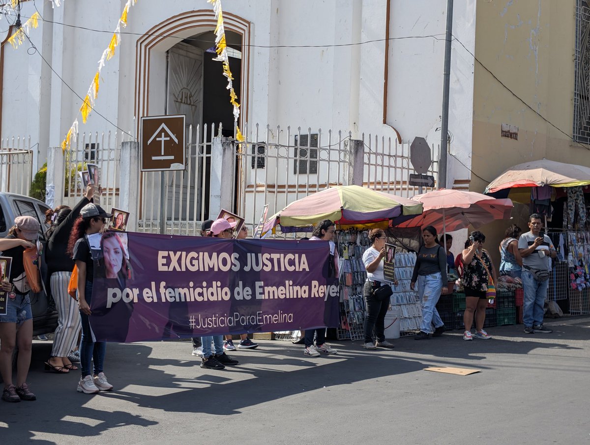 Colectiva de Mujeres tweet media