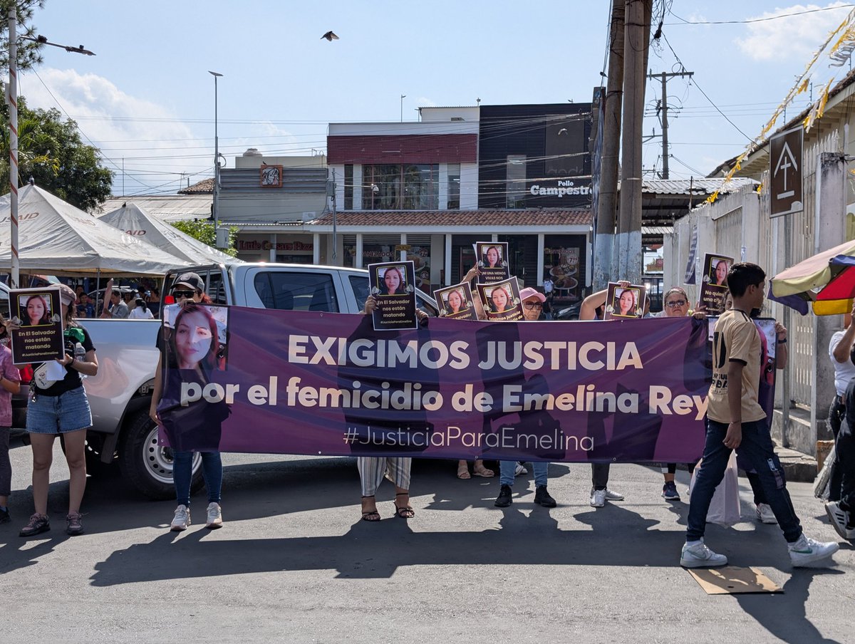 Colectiva de Mujeres tweet media