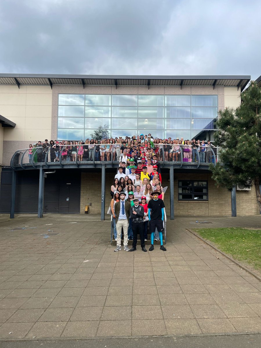 CraigmountHS's tweet image. We are incredibly proud of what our S6 pupils have achieved both individually and as a year group!

We wish them every success for their journey beyond school #aimhigh #adapt #succeed