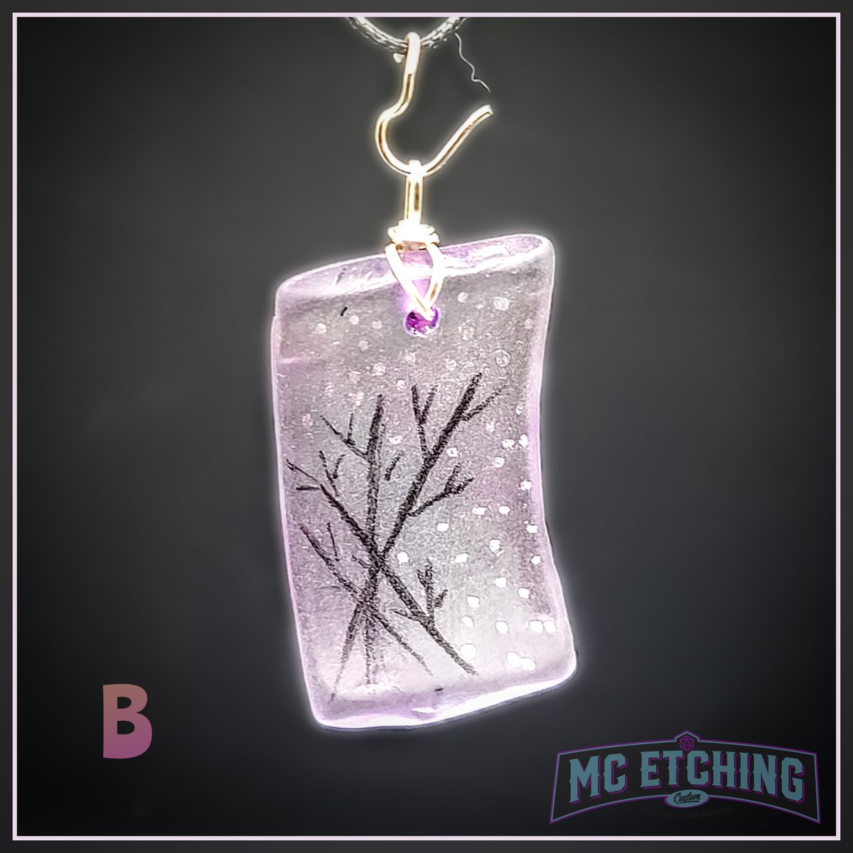 MC_Etching's tweet photo. Finished a couple of new pendants today. Almost all of my jewelry glass is sourced from doing community clean up walks in my town.
 Cut and ground to shap. Tumbled for 7 days and hand inked.  https://t.co/8w2xHjQWvv https://t.co/S0I7H7lzaE