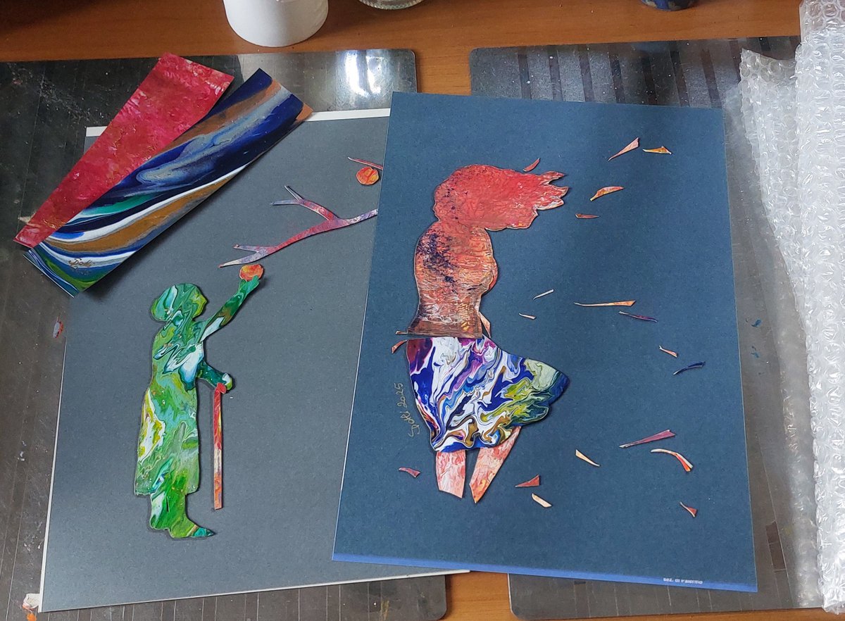 Dall'alba al tramonto and Settembre have started a long journey towards their new home 😃
The 7 pieces from Microbiome that have not been taken yet are at auction again, waiting for the starting bid, while Autunno is available as an open edition
Please, check the links below 👇😊